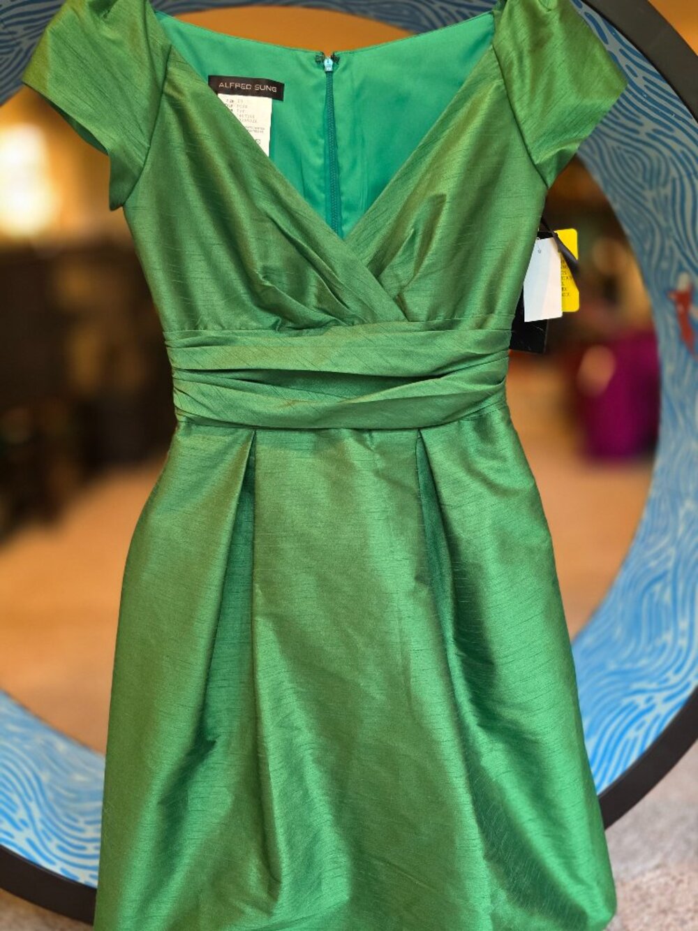 ALFRED SUNG Green Satin V-Neck Fit-and-Flare Dress